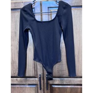 Altar'd State Black Ribbed Long Sleeve Bodysuit Scoop Neck Size Medium‎ M
